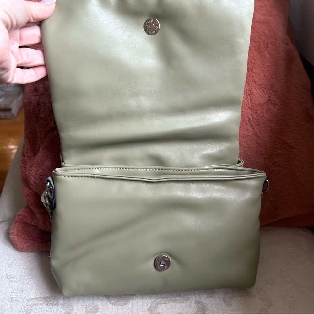 Top Shop Olive Green Chain Padded Shoulder Bag - Picture 5 of 8